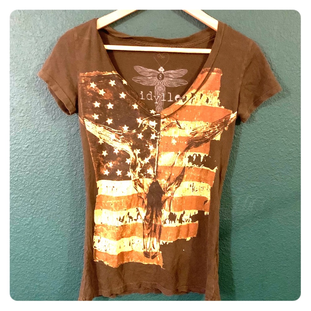 American flag/ longhorn V-Neck
